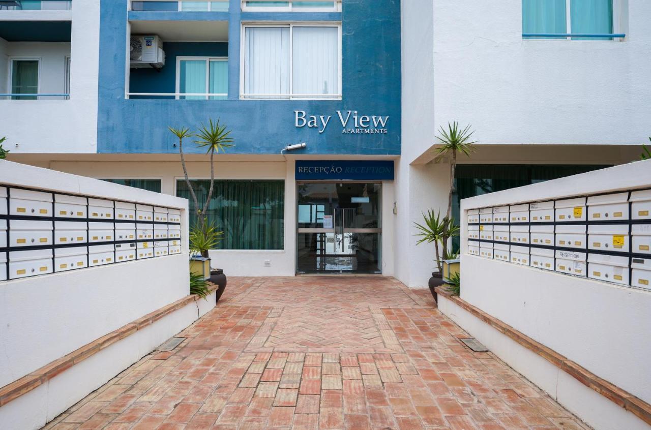 Apartment Bay View W/pool 3-min Walk To The